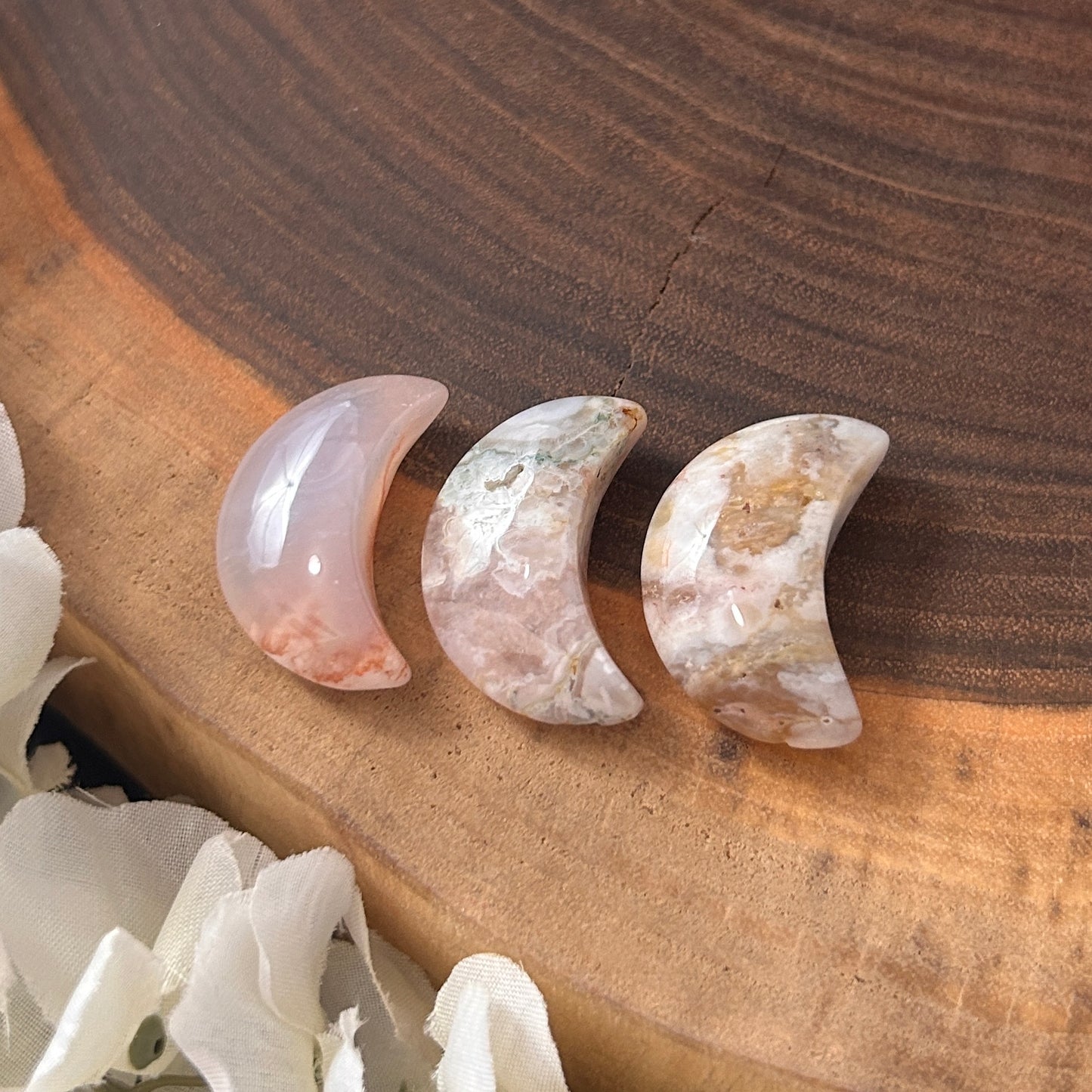 Flower Agate Mini Moon