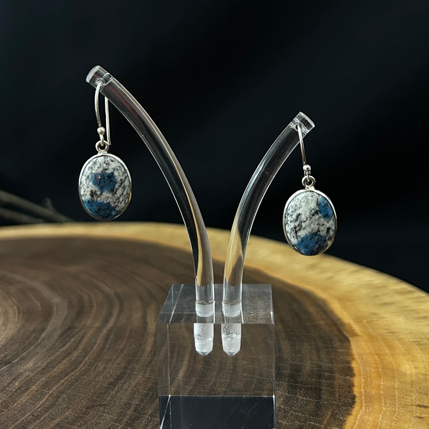 K-2 Oval Earrings