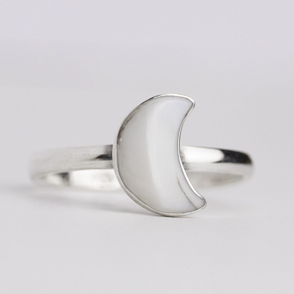 White Mother of Pearl Ring - Size 8